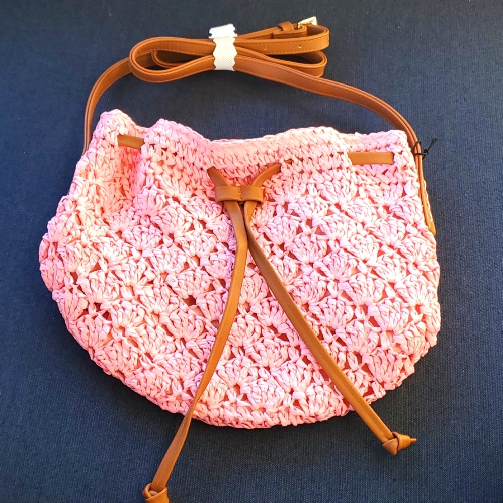 NWT Btb Los Angeles Isabella Crossbody bag - pink